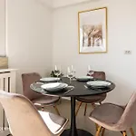 Spacious 1022 *