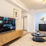 Spacious 1022 Апартаменти Бухарест