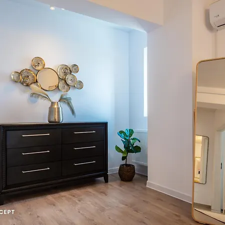 Spacious 1022 Apartament