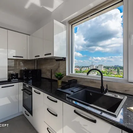 Spacious 1022