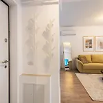 Spacious 1022 * 布加勒斯特