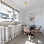 Spacious 1022 公寓 *